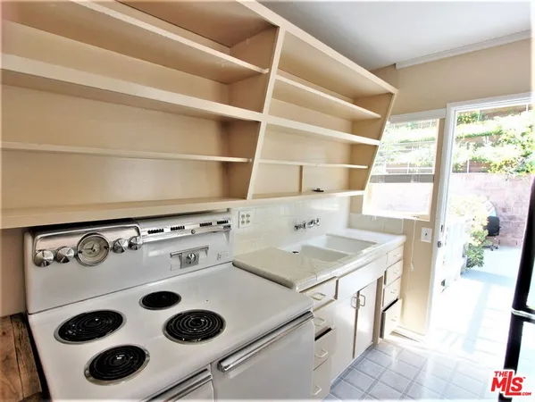 $2,850 | 380 Pershing Drive, Playa del Rey, CA 90293