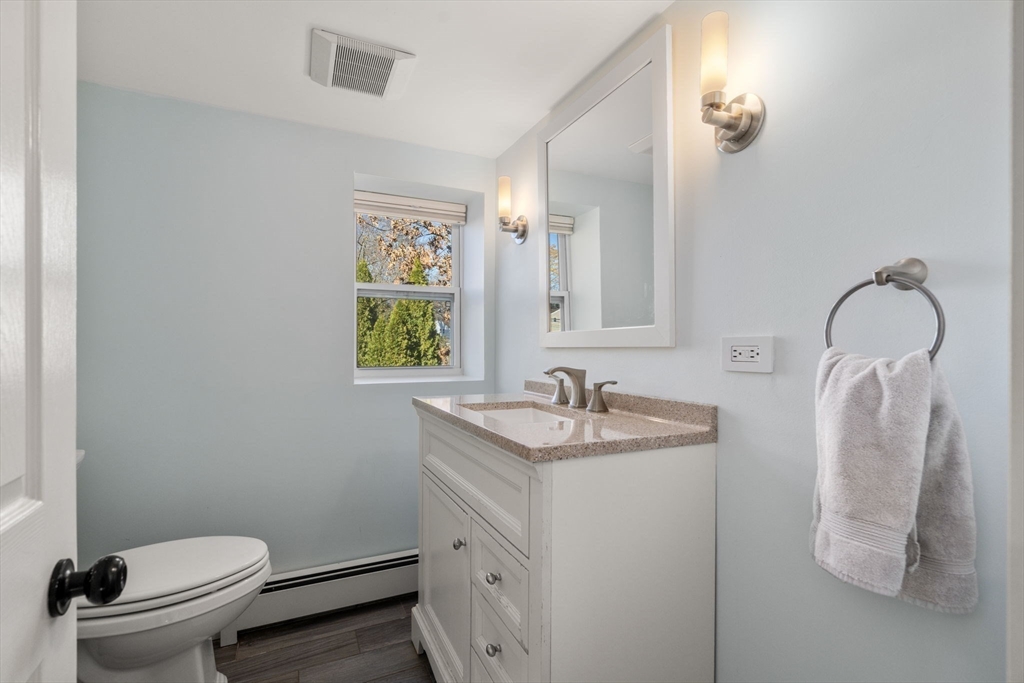 11 Londonderry Road Framingham, MA 01701 - Photo 23 of 38 Gallery Image 23