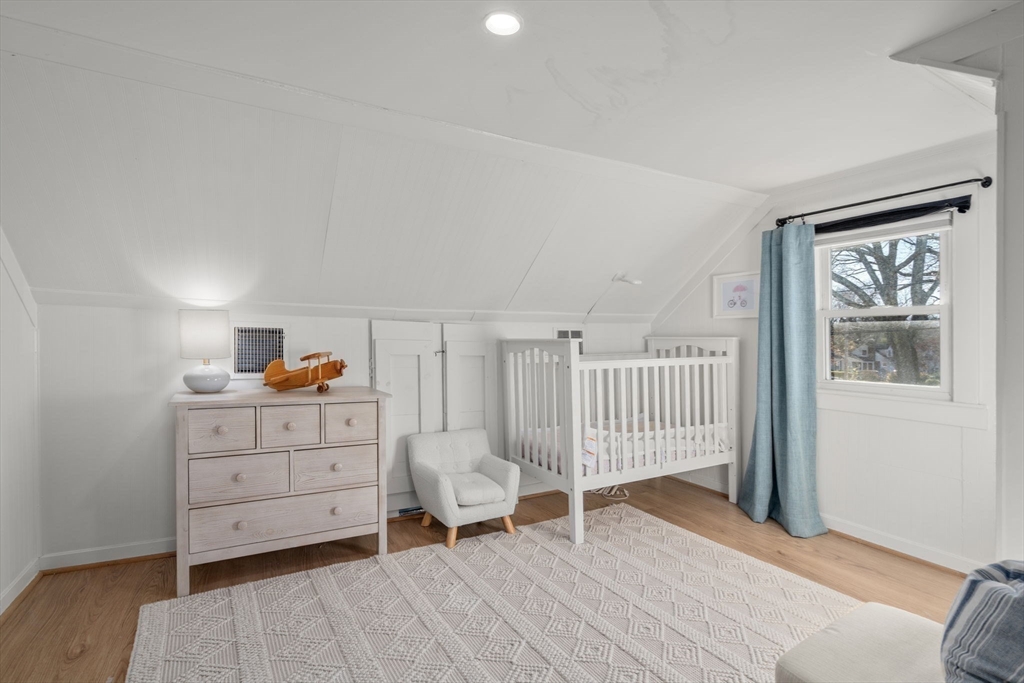 11 Londonderry Road Framingham, MA 01701 - Photo 25 of 38 Gallery Image 25