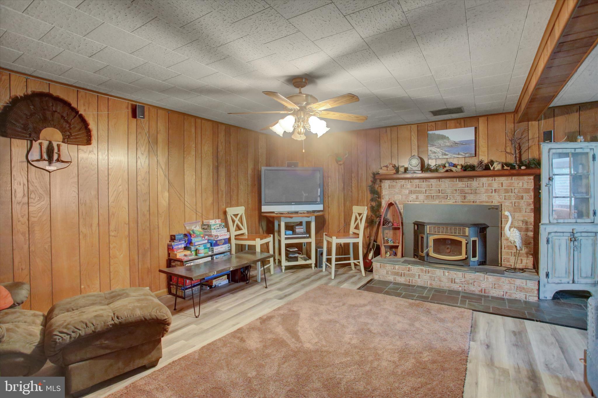 1561 Lakeshore Drive Chambersburg, PA 17202 - Photo 27 of 44 basement: family room