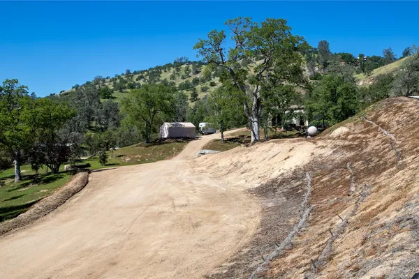 $699,000 | 29200 Acorn Court, Coarsegold, CA 93614