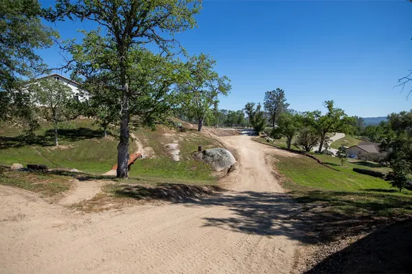 $699,000 | 29200 Acorn Court, Coarsegold, CA 93614