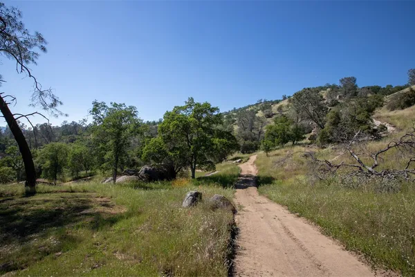 $699,000 | 29200 Acorn Court, Coarsegold, CA 93614