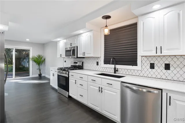 $284,900 | 96 Ellen Street, Oswego, NY 13126