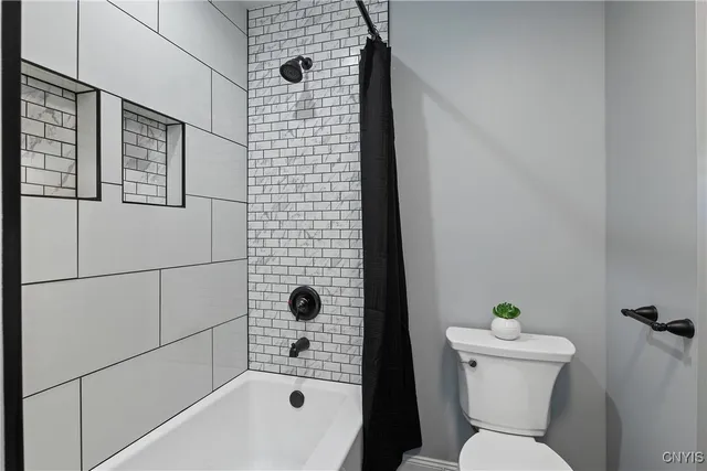 $284,900 | 96 Ellen Street, Oswego, NY 13126