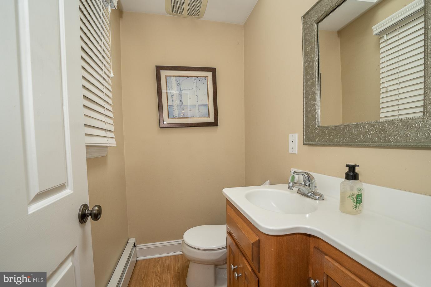 951 Pinecroft Road Berwyn, PA 19312 - Photo 15 of 36 First floor powder room