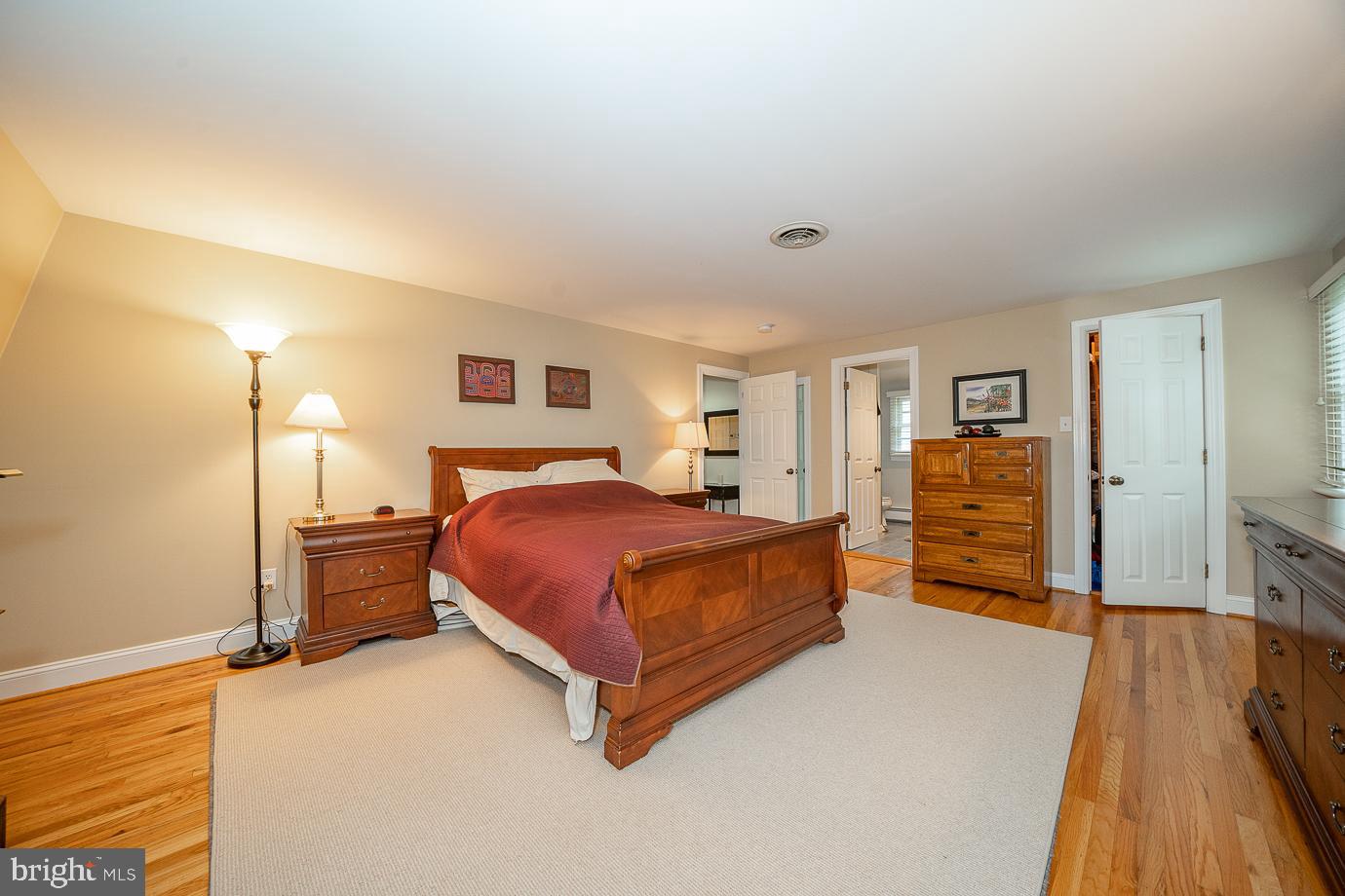 951 Pinecroft Road Berwyn, PA 19312 - Photo 23 of 36 2nd bedroom, en-suite (former owners suite)