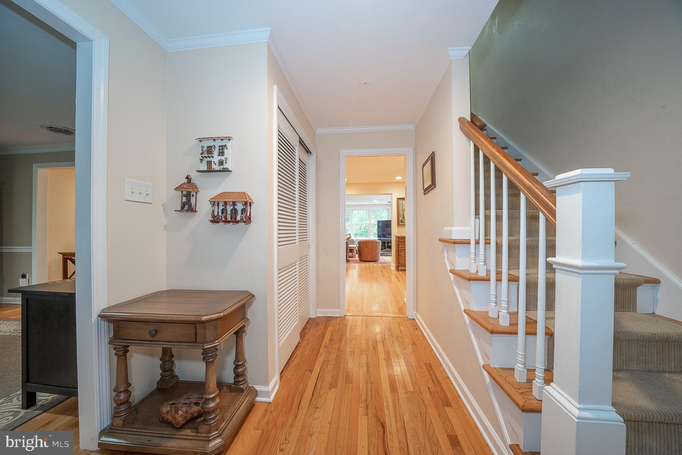 951 Pinecroft Road Berwyn, PA 19312 - Photo 3 of 36 Foyer