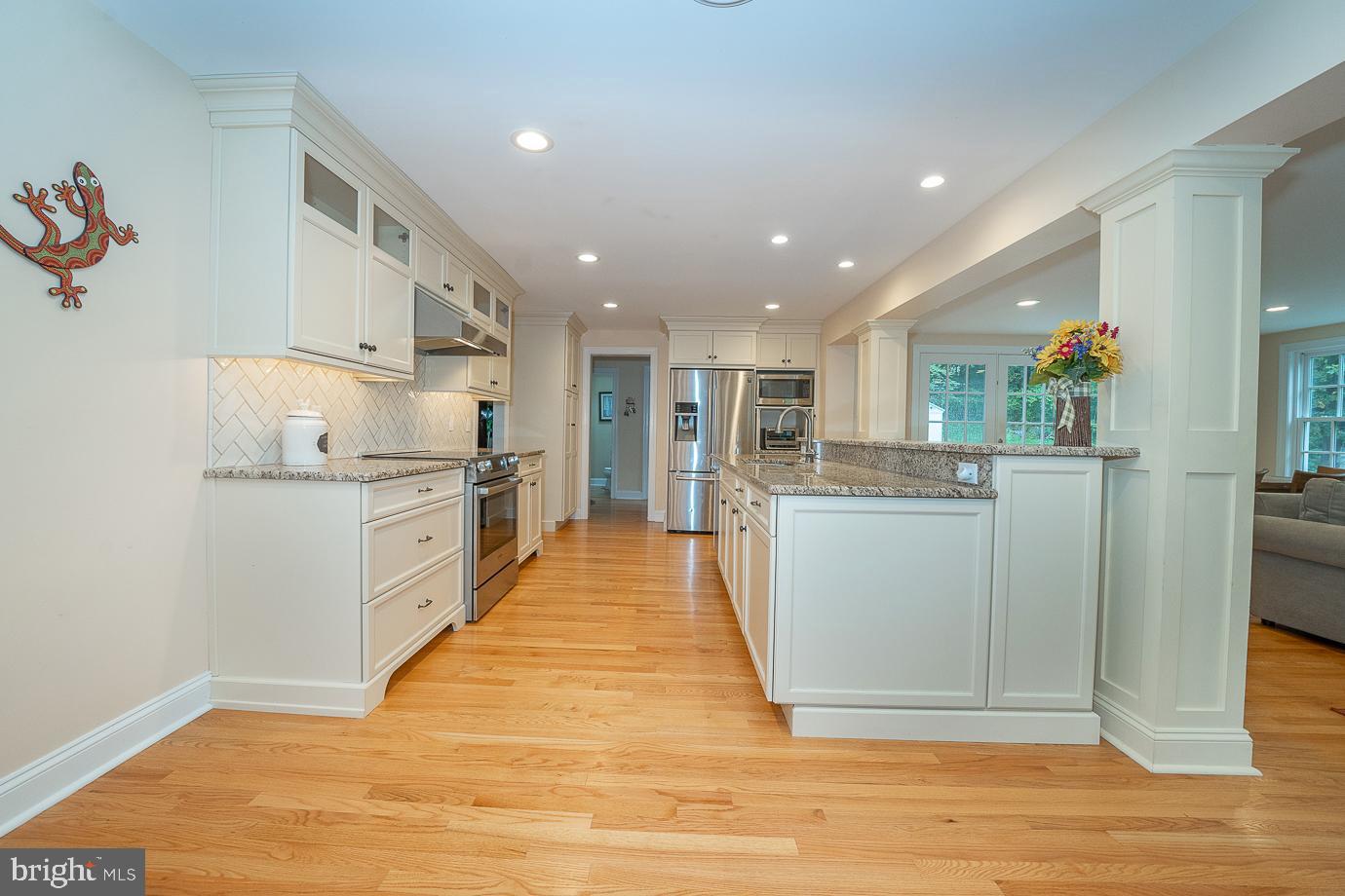 951 Pinecroft Road Berwyn, PA 19312 - Photo 6 of 36 Kitchen