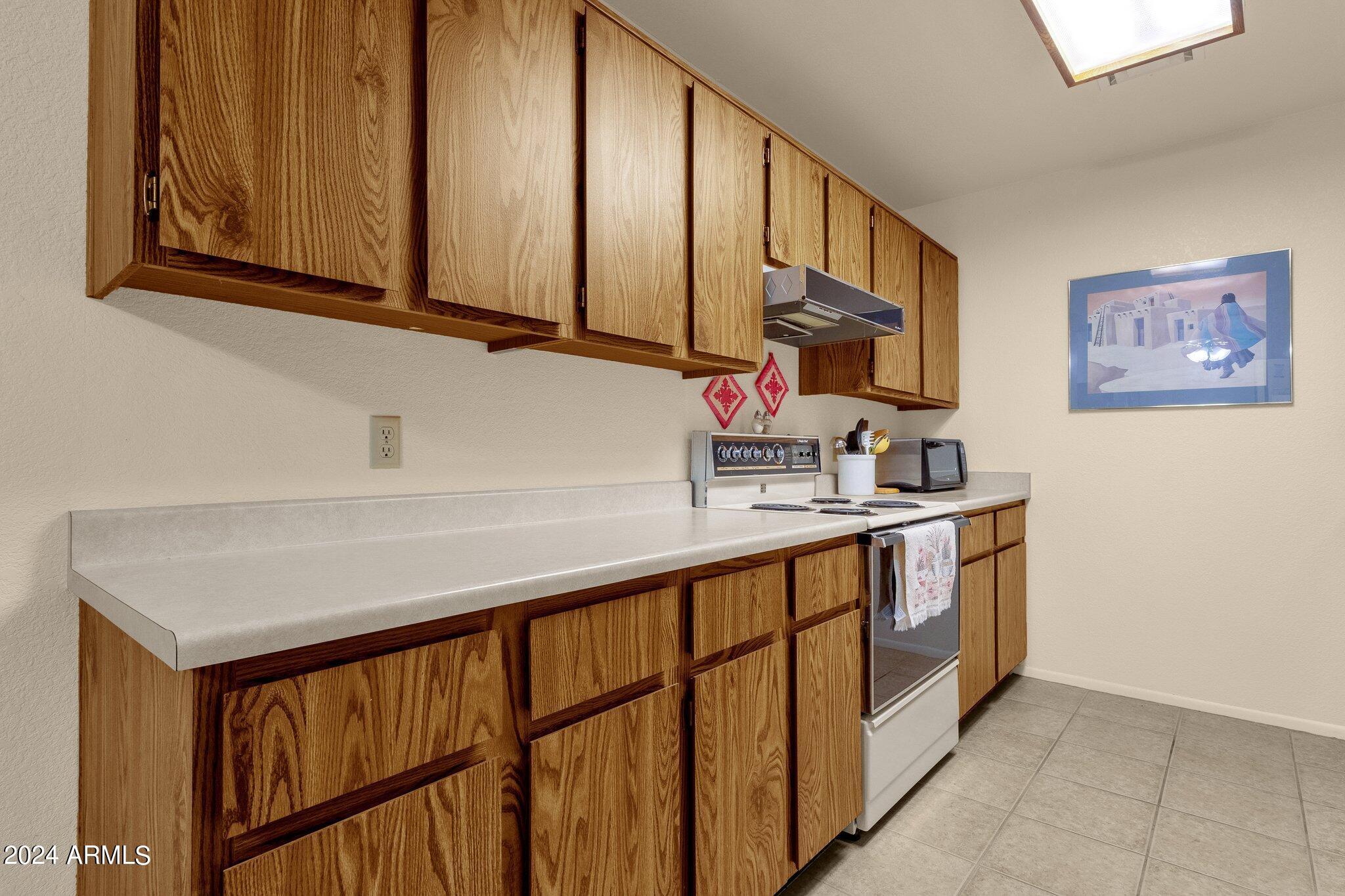 14300 West Bell Road, Unit 64 Surprise, AZ 85374 - Photo 6 of 18 Kitchen