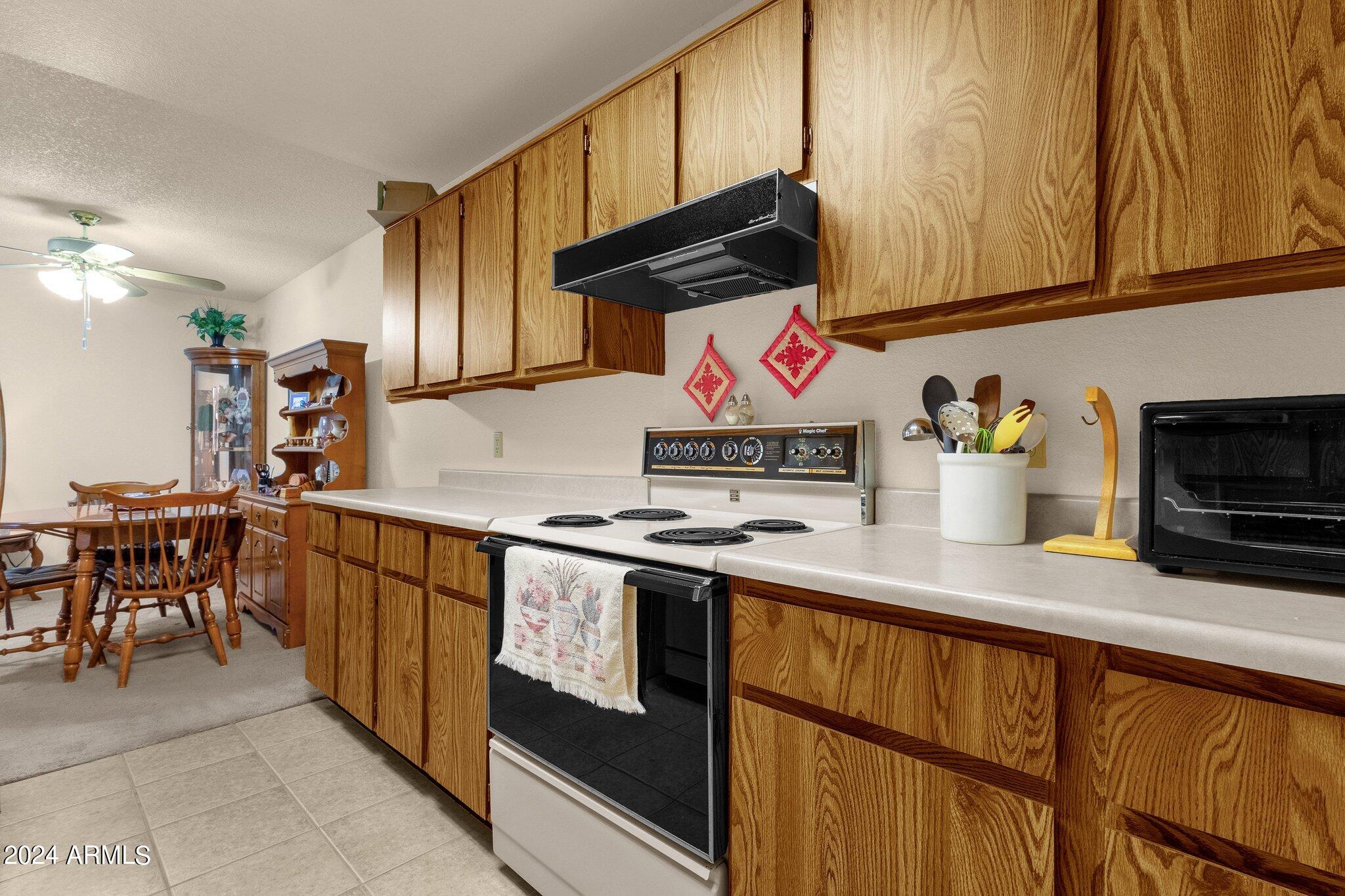 14300 West Bell Road, Unit 64 Surprise, AZ 85374 - Photo 7 of 18 Kitchen
