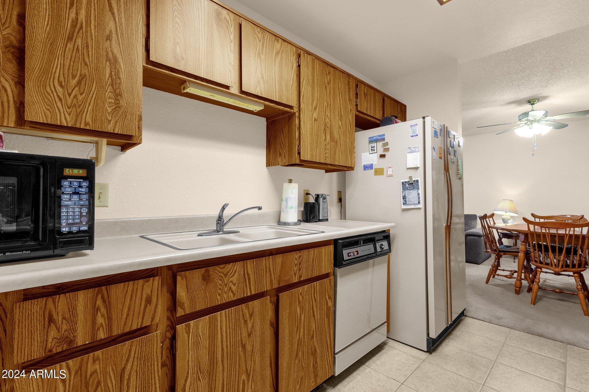 14300 West Bell Road, Unit 64 Surprise, AZ 85374 - Photo 8 of 18 Kitchen