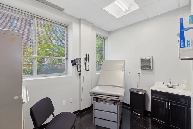 $599,000 | 55 Greene Avenue, Unit 2B | Fort Greene