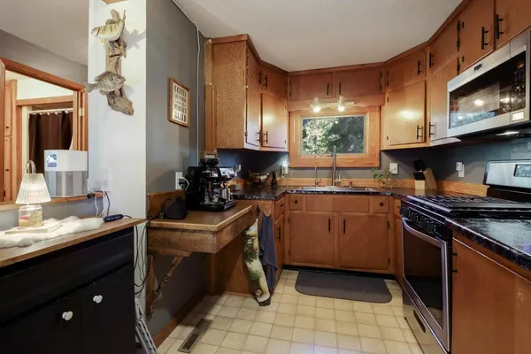 $359,900 | 2150 12 3/8 Avenue, Cameron, WI 54822