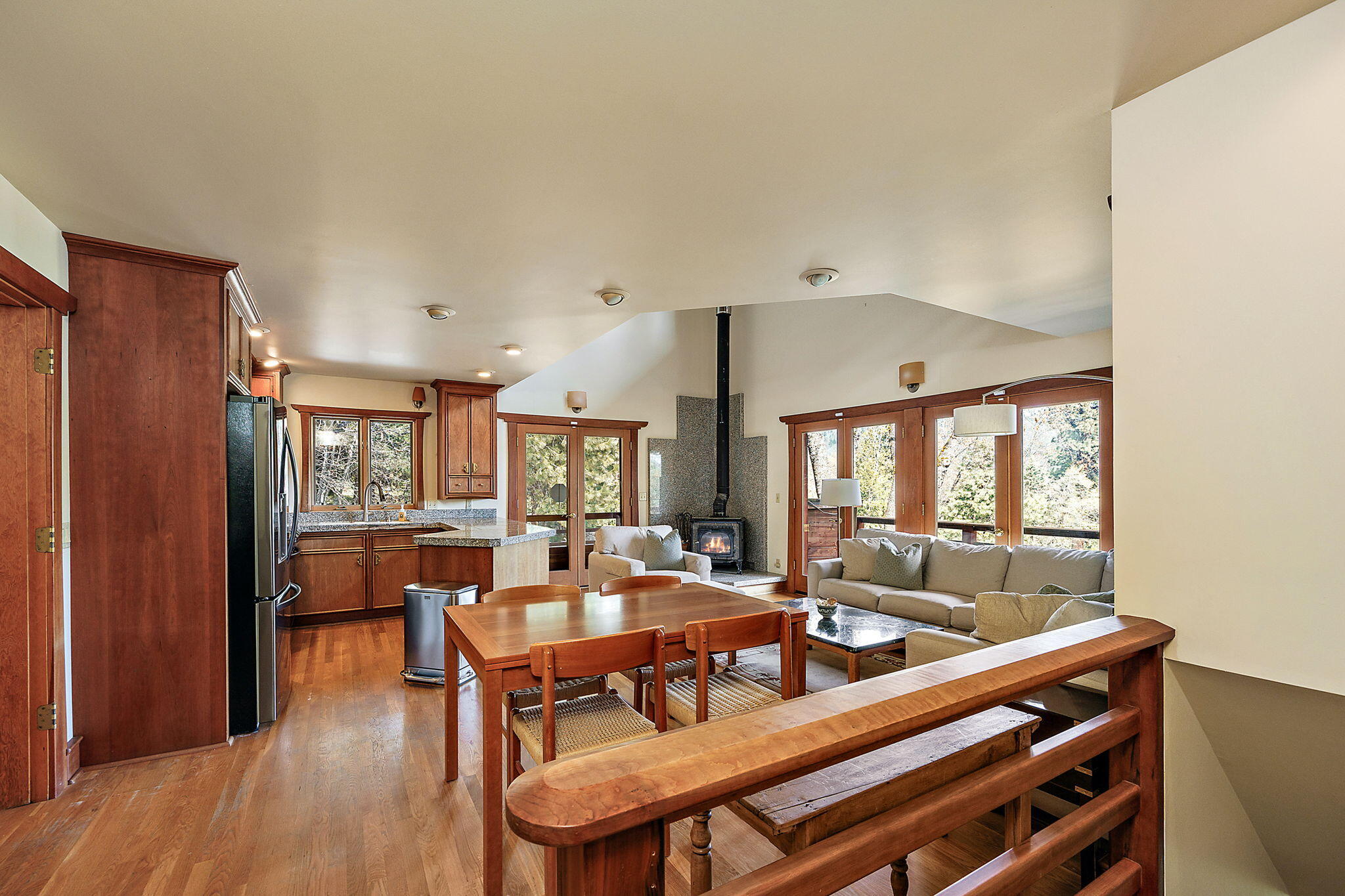 101 Nepal Road Ashland, OR 97520 - Photo 17 of 58 82-web-or-mls-ApxNR (82)
