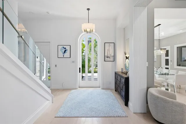 $9,900,000 | 720 Isle Of Palms Drive, Fort Lauderdale, FL 33301