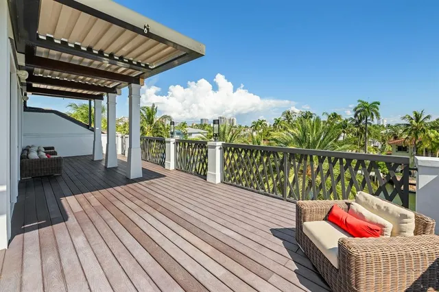 $9,900,000 | 720 Isle Of Palms Drive, Fort Lauderdale, FL 33301