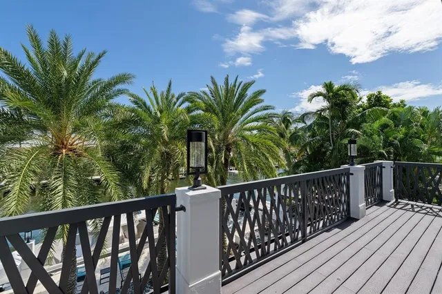 $9,900,000 | 720 Isle Of Palms Drive, Fort Lauderdale, FL 33301