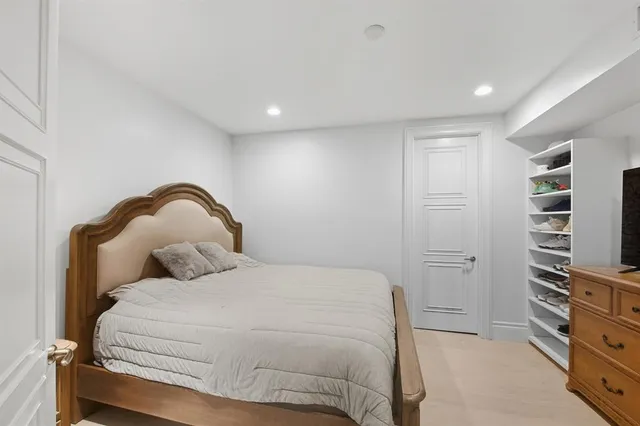 $9,900,000 | 720 Isle Of Palms Drive, Fort Lauderdale, FL 33301