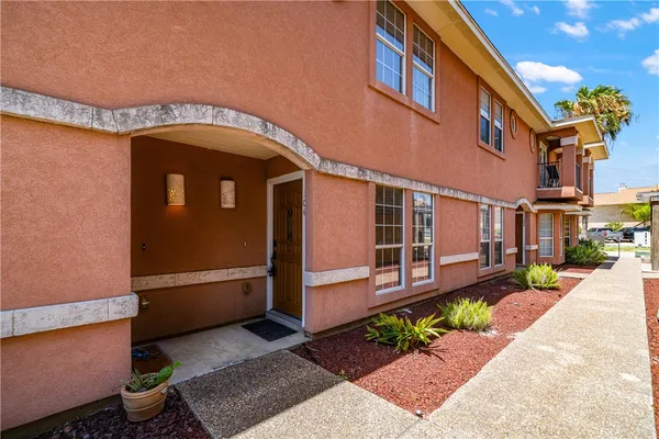 $275,000 | 15422 Seamount Cay Court, Unit 104, Corpus Christi, TX 78418