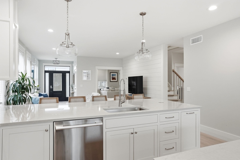 55 A Street Hull, MA 02045 - Photo 11 of 31