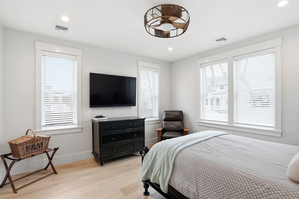 55 A Street Hull, MA 02045 - Photo 17 of 31