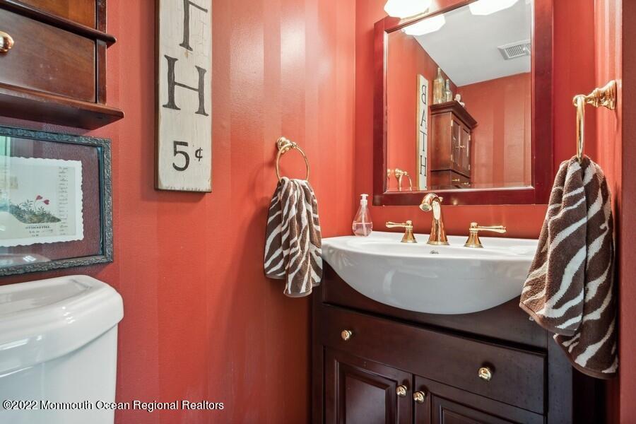 25 Green Hills Road East Brunswick, NJ 08816 - Photo 20 of 50 17_25GreenHills_2022_LowRes