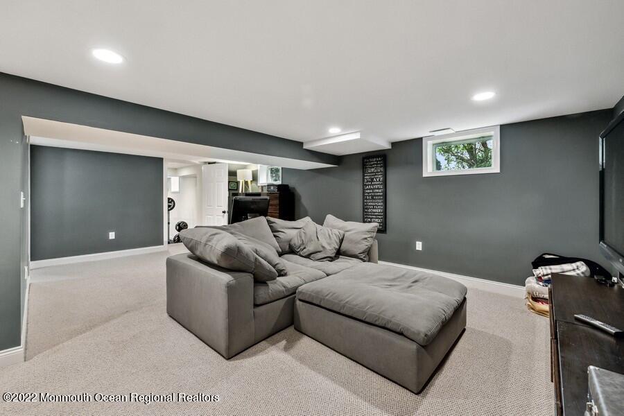 25 Green Hills Road East Brunswick, NJ 08816 - Photo 32 of 50 29_25GreenHills_2034_LowRes