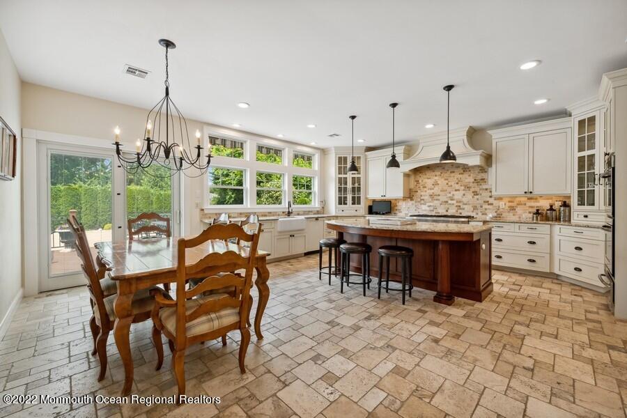 25 Green Hills Road East Brunswick, NJ 08816 - Photo 6 of 50 01_25GreenHills_2001_LowRes