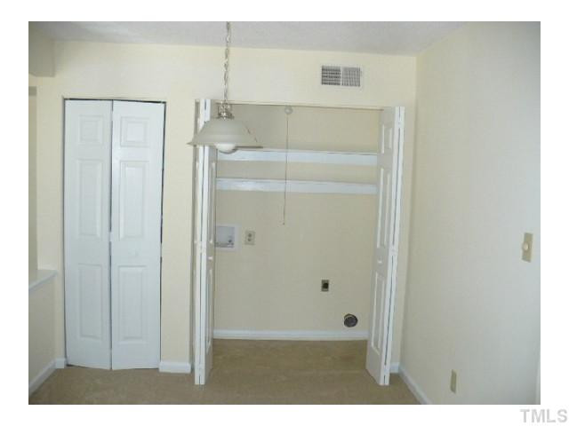 2841 Edridge Court Raleigh, NC 27612 - Photo 4 of 10 Photo 4