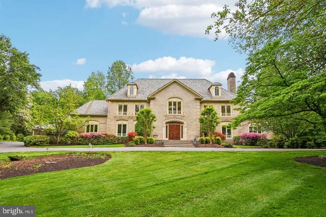 $2,450,000 | 9939 Bentcross Drive, Potomac, MD 20854