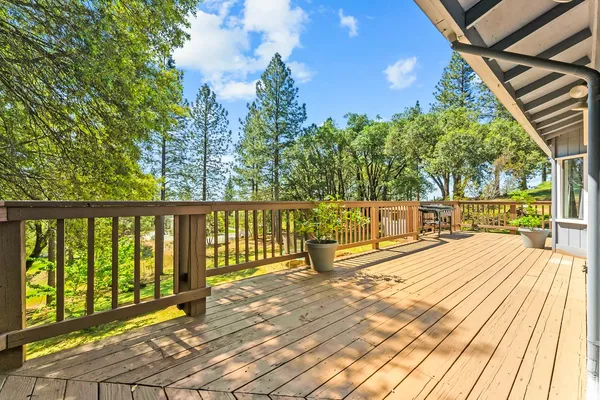 $569,000 | 8581 Highway 193, Garden Valley, CA 95633