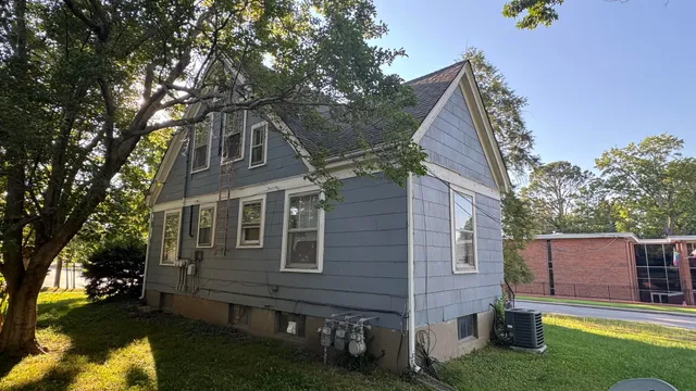 $89,900 | 701 South Rawlings Street, Carbondale, IL 62901