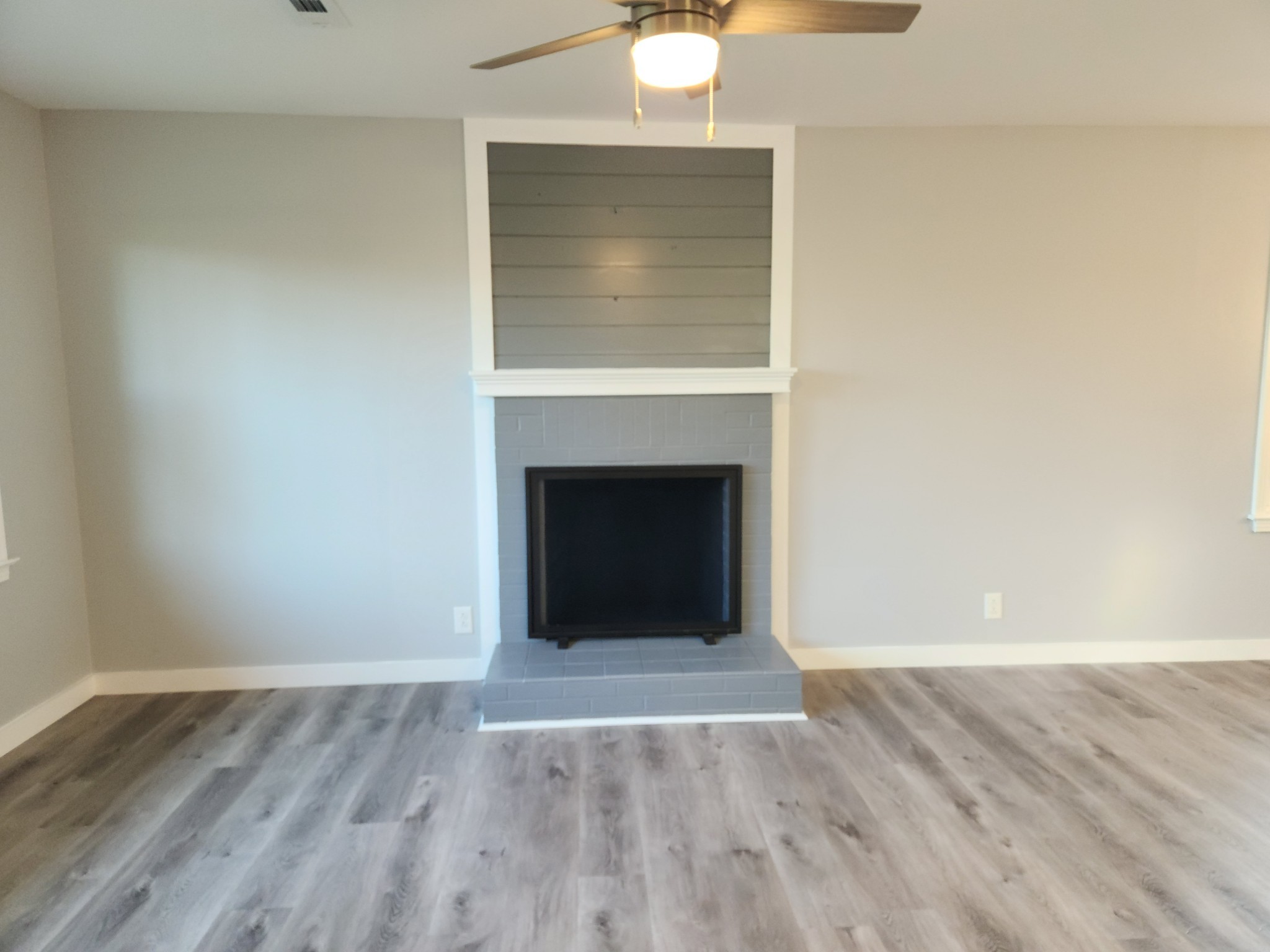 979 Old Mack Road Clarksville, TN 37040 - Photo 8 of 62 Gallery Image 8