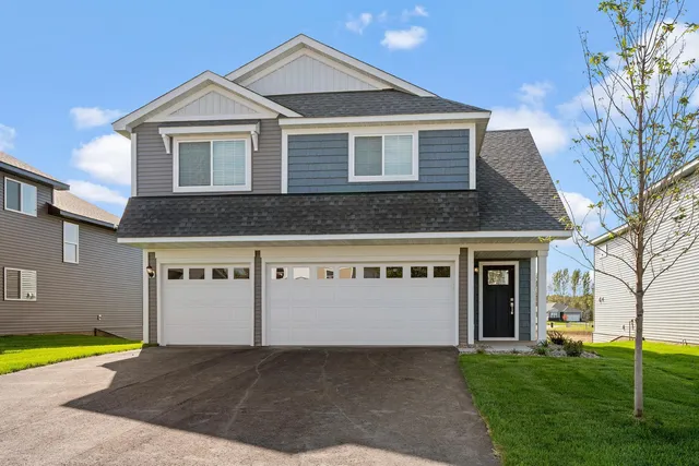 $395,900 | 621 Redwood Loop North, Cambridge, MN 55008
