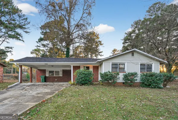$179,900 | 996 Forest Valley Drive Southeast, Atlanta, GA 30354