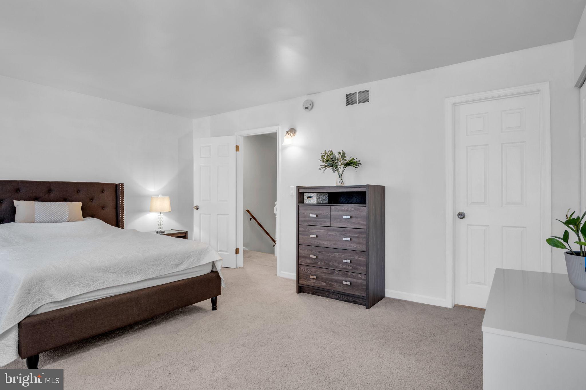 5459 Pond Road Harrisburg, PA 17111 - Photo 16 of 34 Gallery Image 16