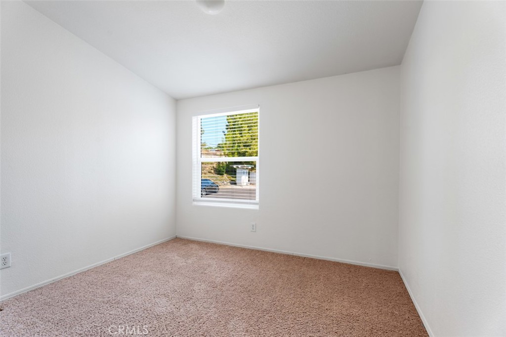 2239 Black Canyon Road, Unit 74 Ramona, CA 92065 - Photo 18 of 26