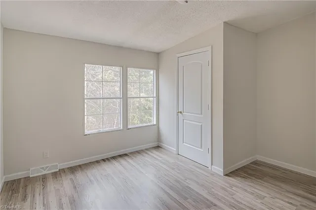 $199,800 | 367 Wedgewood Drive, Lexington, NC 27292