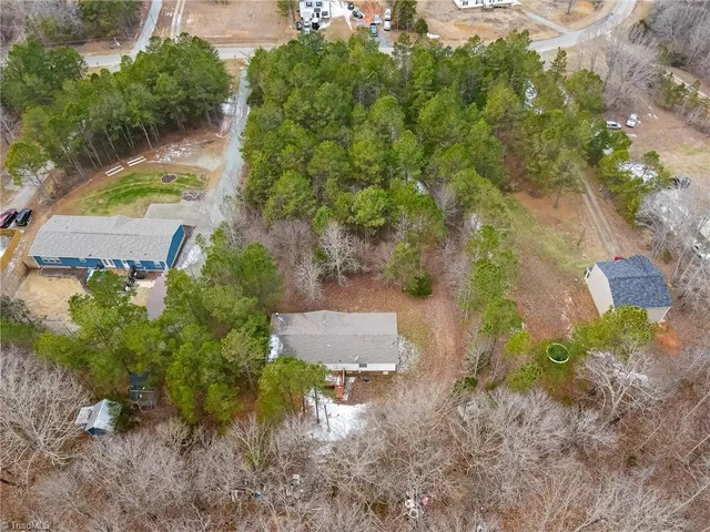 $199,800 | 367 Wedgewood Drive, Lexington, NC 27292