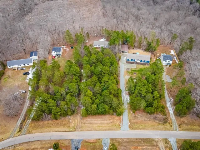 $199,800 | 367 Wedgewood Drive, Lexington, NC 27292