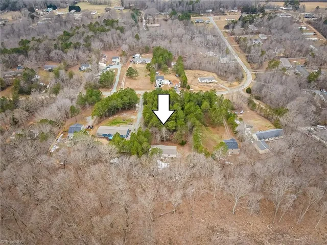 $199,800 | 367 Wedgewood Drive, Lexington, NC 27292