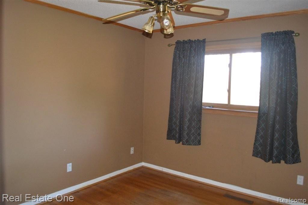 1382 Potomac Drive Rochester, MI 48306 - Photo 17 of 22 Bedroom 3