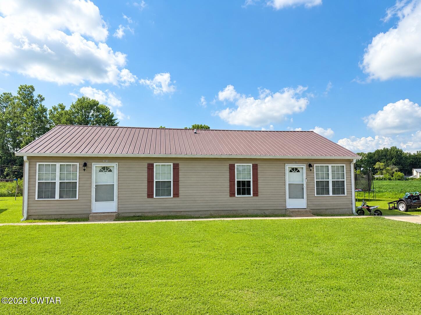 101 Light Drive Dyersburg, TN 38024 - Photo 1 of 2 Duplex 1