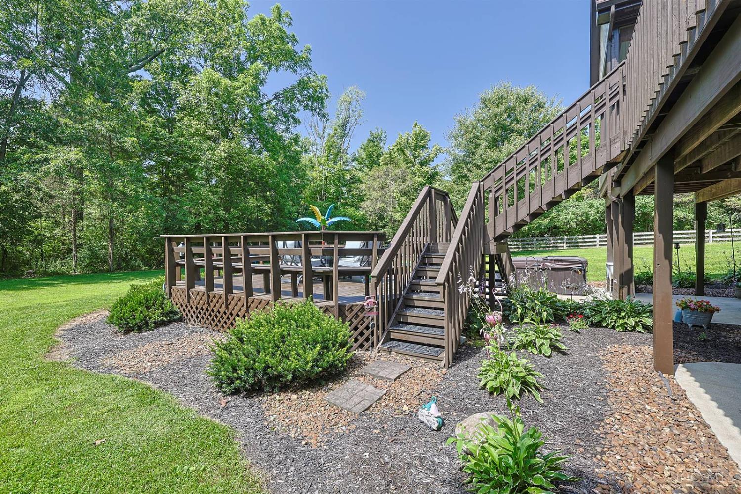 723 Nunner Road Maineville, OH 45039 - Photo 60 of 98 Lower tier of deck