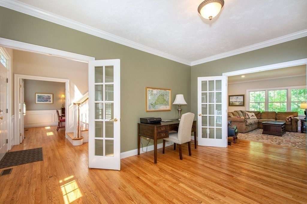 10 Sanctuary Pond Road Cohasset, MA 02025 - Photo 8 of 31