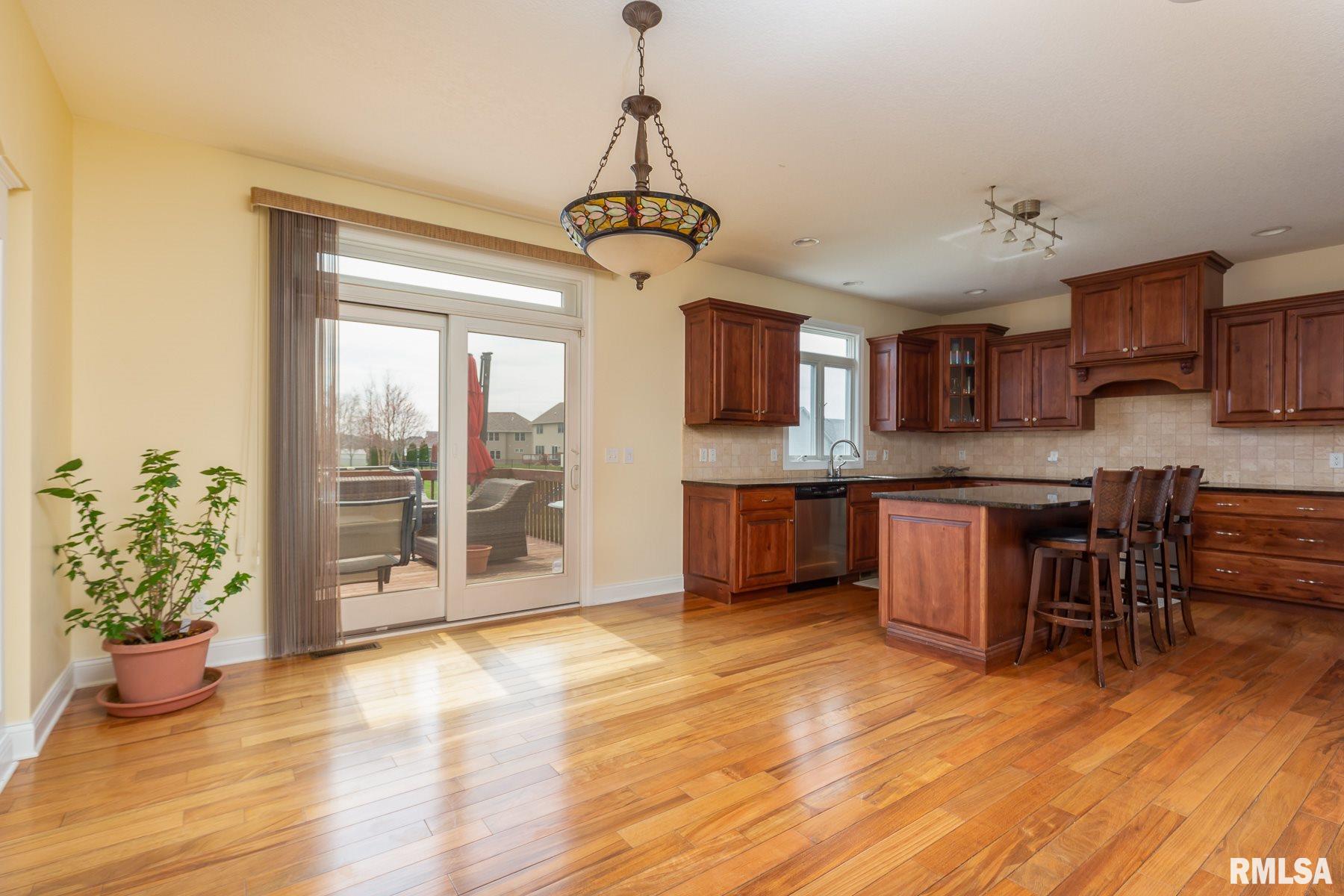 5766 Judge Road Bettendorf, IA 52722 - Photo 7 of 34 Gallery Image 7