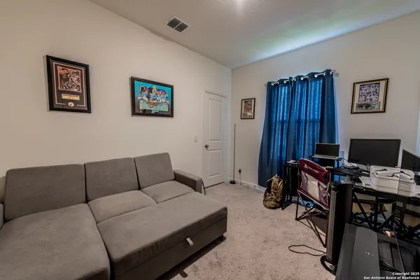 $1,695 | 5612 Pearl Meadow, Converse, TX 78109