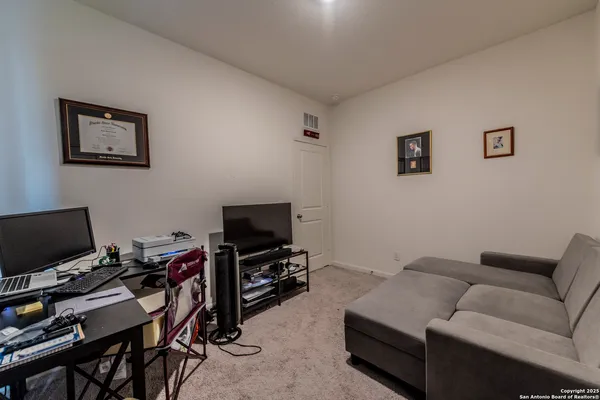 $1,695 | 5612 Pearl Meadow, Converse, TX 78109