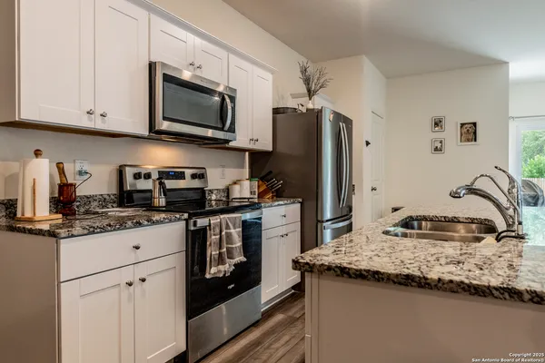 $1,695 | 5612 Pearl Meadow, Converse, TX 78109